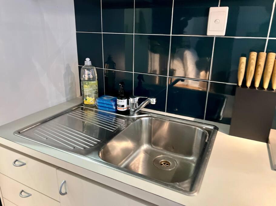 Self Contained Haven In New Farm Apartment บริสเบน ภายนอก รูปภาพ